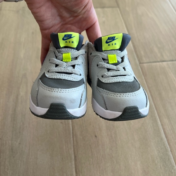 Toddler Nike Air Max - Picture 3 of 7